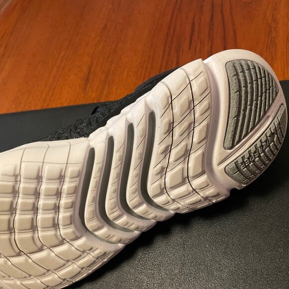 Nike Free Run 5.0 Black and White 2021 CZ1884- Men's Size 10.5 - Picture 6 of 8